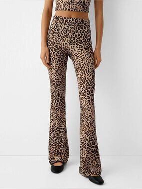 🆕BERSHKA TAN CREPE LEOPARD 🐆 PRINT CROP WIDE LEG PANTS